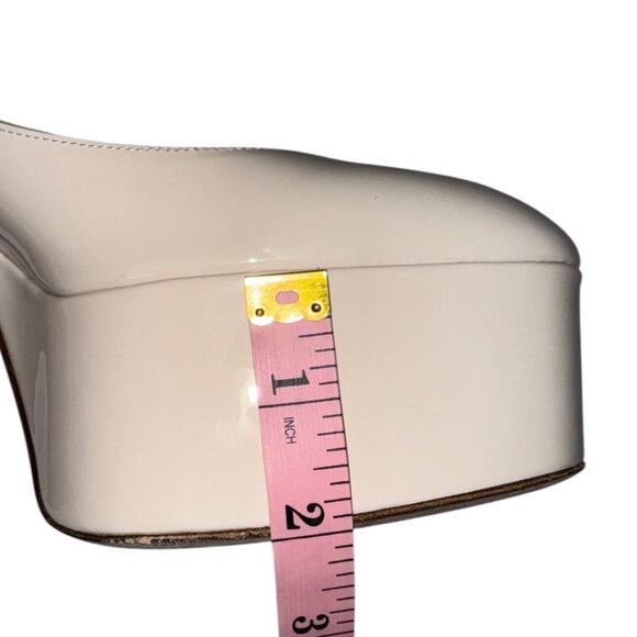 Valentino Garavani Tan Go Cream Patent Leather Platform Heels Size 40 - Picture 13 of 15